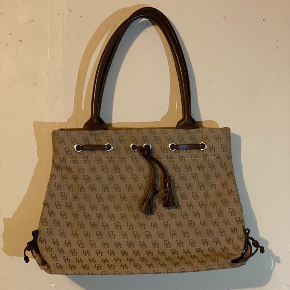 Vintage Dooney & Bourke bag.